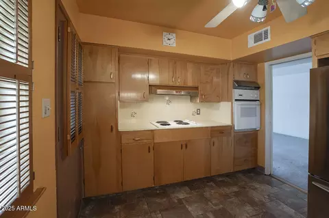 Kitchen - 101 E Palm Ln #C, Phoenix, AZ 85004 photo 2 of 2