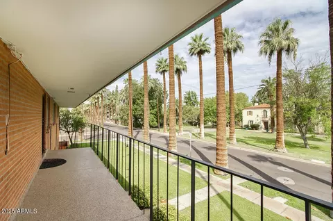 Exterior - 101 E Palm Ln #C, Phoenix, AZ 85004 photo 3 of 8