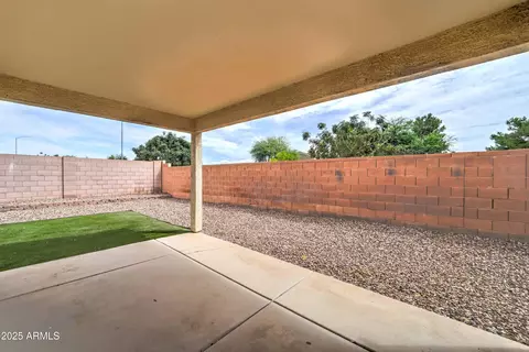 Exterior - 10364 Emerald Ave, Mesa, AZ 85208 photo 4 of 6