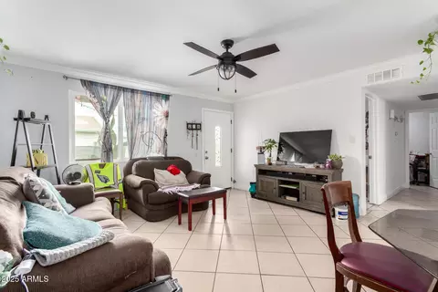 2501 E Southgate Ave, Phoenix, AZ 85040 photo 4