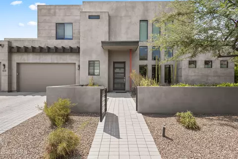 3418 N 62nd St, Scottsdale, AZ 85251