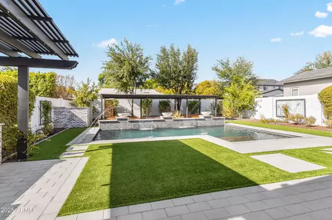 3838 E Crittenden Ln, Phoenix, AZ 85018