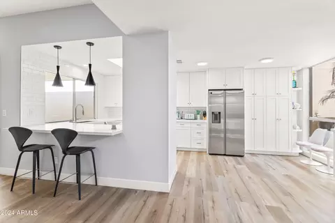 8634 E Monterosa Ave, Scottsdale, AZ 85251