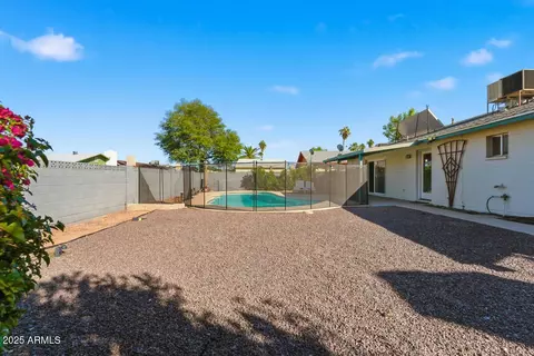 Exterior - 1644 E Broadmor Dr, Tempe, AZ 85282 photo 8 of 10
