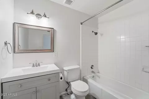 Bath - 1644 E Broadmor Dr, Tempe, AZ 85282 photo 1 of 2