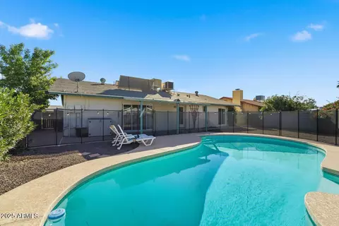 Exterior - 1644 E Broadmor Dr, Tempe, AZ 85282 photo 4 of 10