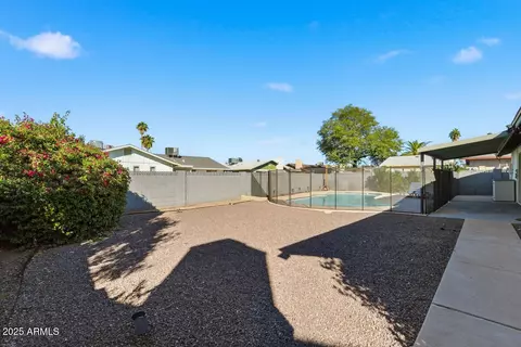 Exterior - 1644 E Broadmor Dr, Tempe, AZ 85282 photo 7 of 10