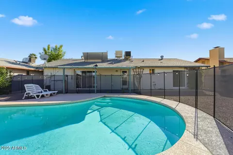 Exterior - 1644 E Broadmor Dr, Tempe, AZ 85282 photo 5 of 10