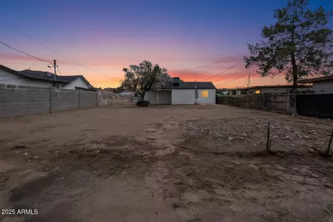 Exterior - 9628 N 10th Ave, Phoenix, AZ 85021 photo 3 of 5