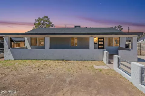 Exterior - 9628 N 10th Ave, Phoenix, AZ 85021 photo 5 of 5