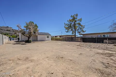 Exterior - 9628 N 10th Ave, Phoenix, AZ 85021 photo 2 of 5