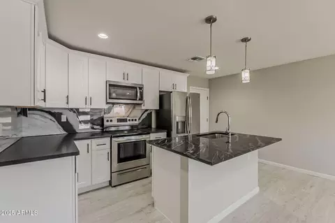 9628 N 10th Ave, Phoenix, AZ 85021