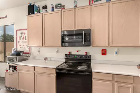 Kitchen - 10424 E Forge Ave, Mesa, AZ 85208 photo 3 of 4