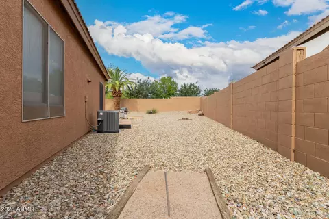 Exterior - 10424 E Forge Ave, Mesa, AZ 85208 photo 7 of 10