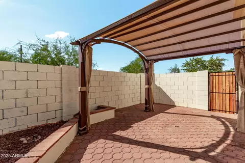 Exterior - 1401 E Bloch Rd, Phoenix, AZ 85040 photo 9 of 9
