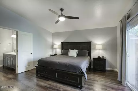 Bedroom - 4339 E Osborn Rd, Phoenix, AZ 85018 photo 1 of 2