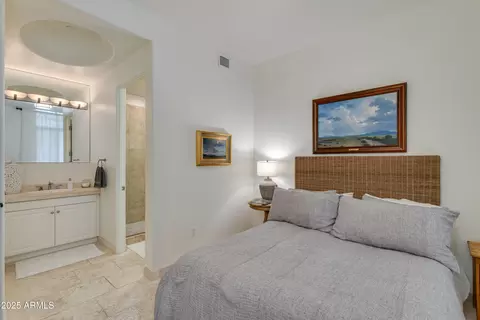 Bedroom - 8 E Biltmore Est #110, Phoenix, AZ 85016 photo 2 of 2