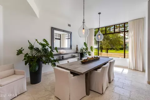 Dining - 8 E Biltmore Est #110, Phoenix, AZ 85016 photo 1 of 1