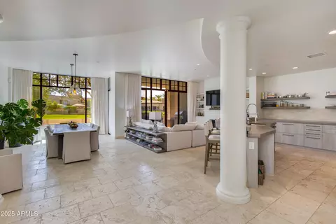 8 E Biltmore Est #110, Phoenix, AZ 85016