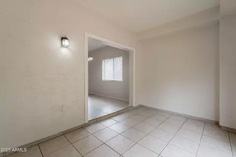 2210 N 27th Pl, Phoenix, AZ 85008 photo 25