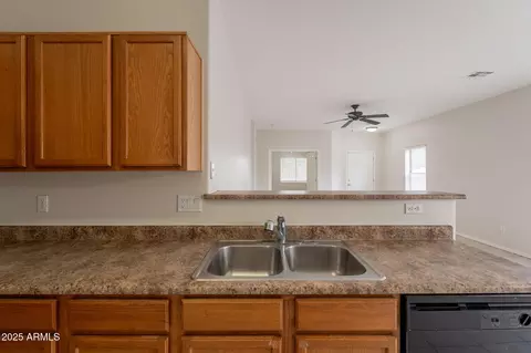 2210 N 27th Pl, Phoenix, AZ 85008 photo 15