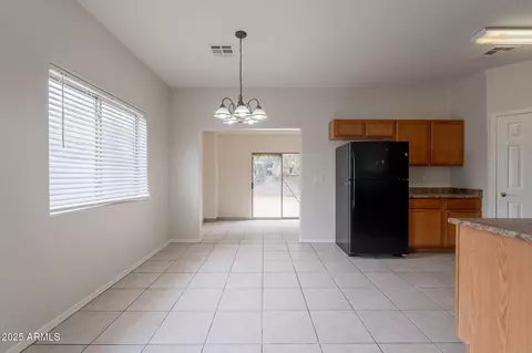 2210 N 27th Pl, Phoenix, AZ 85008 photo 13