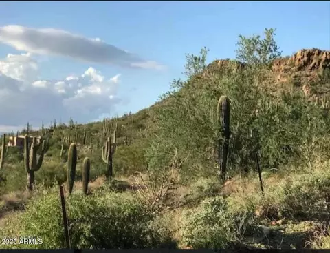 42800 N 8th St #-, New River, AZ 85087