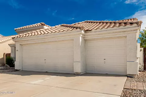 217 W Smoke Tree Rd, Gilbert, AZ 85233 photo 2