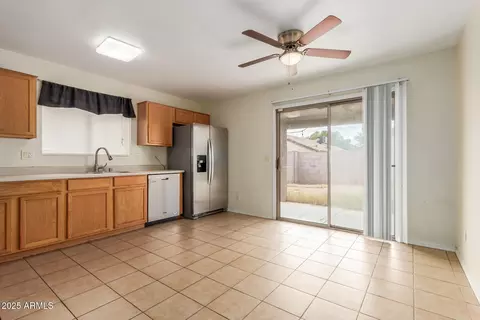 10835 E Clovis Ave, Mesa, AZ 85208 photo 9