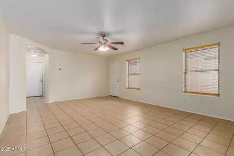 10835 E Clovis Ave, Mesa, AZ 85208 photo 8