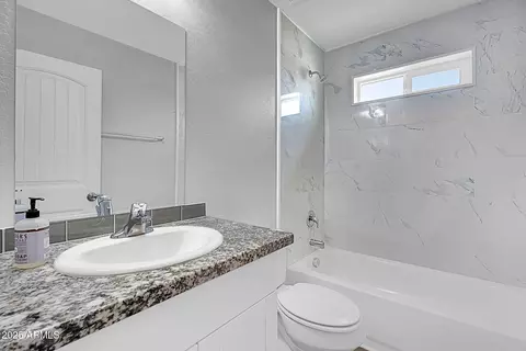 Bath - 24272 E King Rd, Florence, AZ 85132 photo 3 of 3