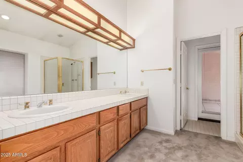 Bath - 3627 E Saltsage Dr, Phoenix, AZ 85048 photo 1 of 4