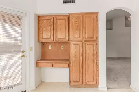 Entry Way - 3627 E Saltsage Dr, Phoenix, AZ 85048 photo 3 of 4
