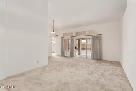 Living - 3627 E Saltsage Dr, Phoenix, AZ 85048 photo 3 of 8