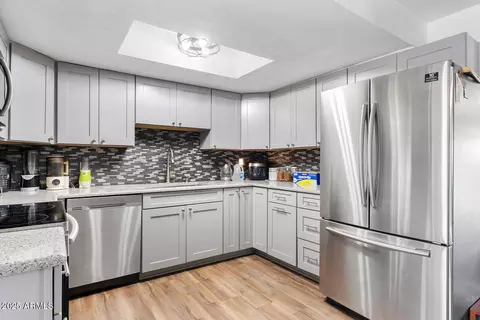 Kitchen - 1219 E Christy Dr, Phoenix, AZ 85020 photo 2 of 3