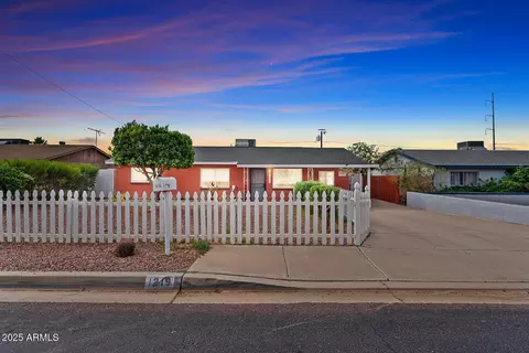 1219 E Christy Dr, Phoenix, AZ 85020