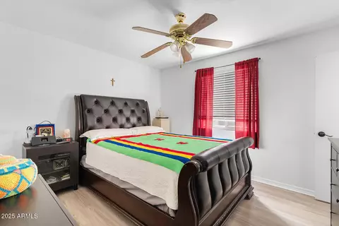 Bedroom - 1219 E Christy Dr, Phoenix, AZ 85020 photo 4 of 4