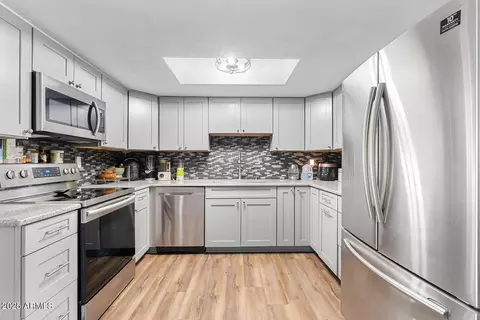 Kitchen - 1219 E Christy Dr, Phoenix, AZ 85020 photo 1 of 3