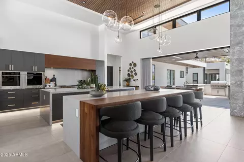 Kitchen - 4763 N 53rd St, Phoenix, AZ 85018 photo 6 of 10