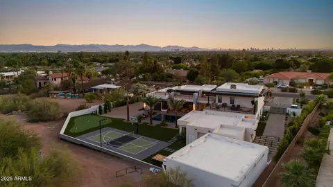 View/Area - 4763 N 53rd St, Phoenix, AZ 85018 photo 1 of 1