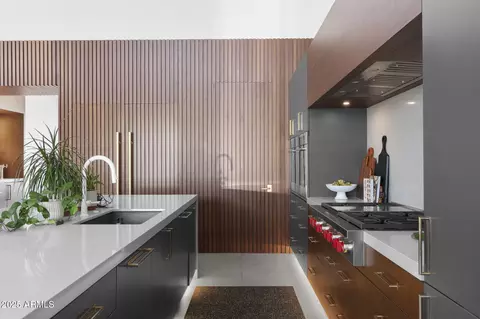 Kitchen - 4763 N 53rd St, Phoenix, AZ 85018 photo 3 of 10