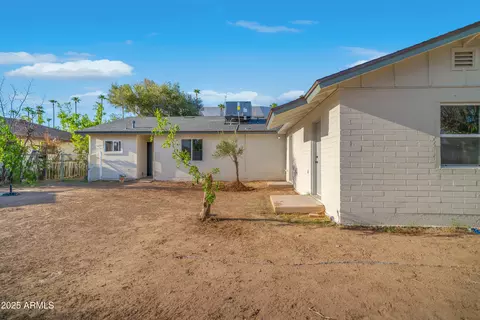 Exterior - 3223 W Camelback Rd, Phoenix, AZ 85017 photo 3 of 3