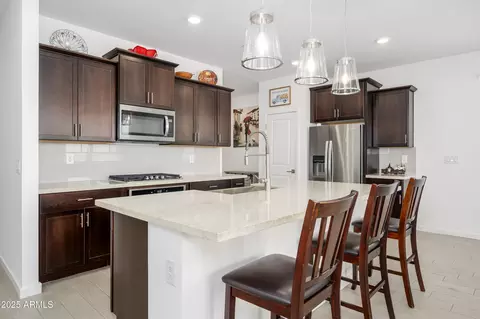 4402 W Stickleaf Way, San Tan Valley, AZ 85142