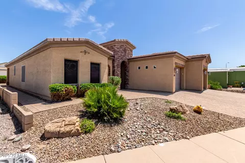 2111 N Piper Pl, Mesa, AZ 85215