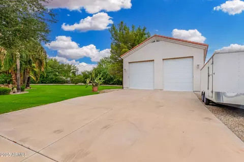 Exterior - 2610 E Meadowview Dr, Gilbert, AZ 85298 photo 13 of 18