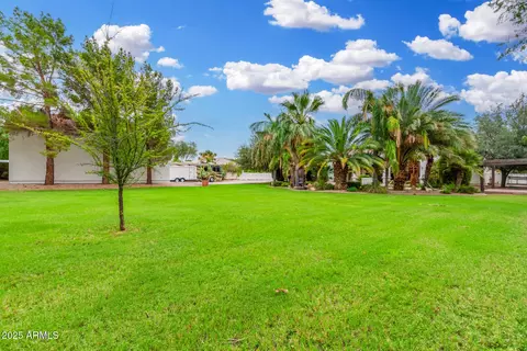 Exterior - 2610 E Meadowview Dr, Gilbert, AZ 85298 photo 15 of 18