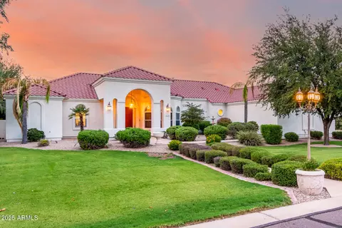2610 E Meadowview Dr, Gilbert, AZ 85298