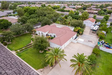 View/Area - 2610 E Meadowview Dr, Gilbert, AZ 85298 photo 2 of 6