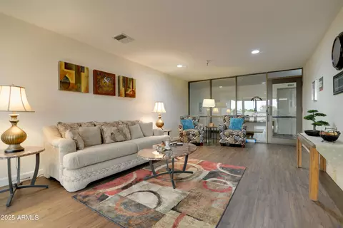 Living - 425 S Parkcrest -- #336, Mesa, AZ 85206 photo 4 of 5