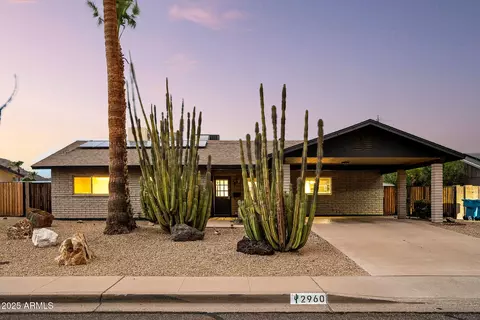 2960 E Larkspur Dr, Phoenix, AZ 85032